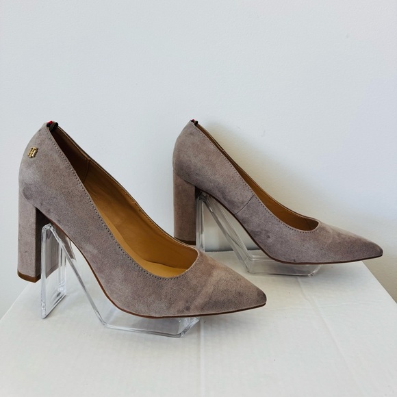 Tommy Hilfiger “Abilene” Taupe Block Heel Pumps - Picture 16 of 16